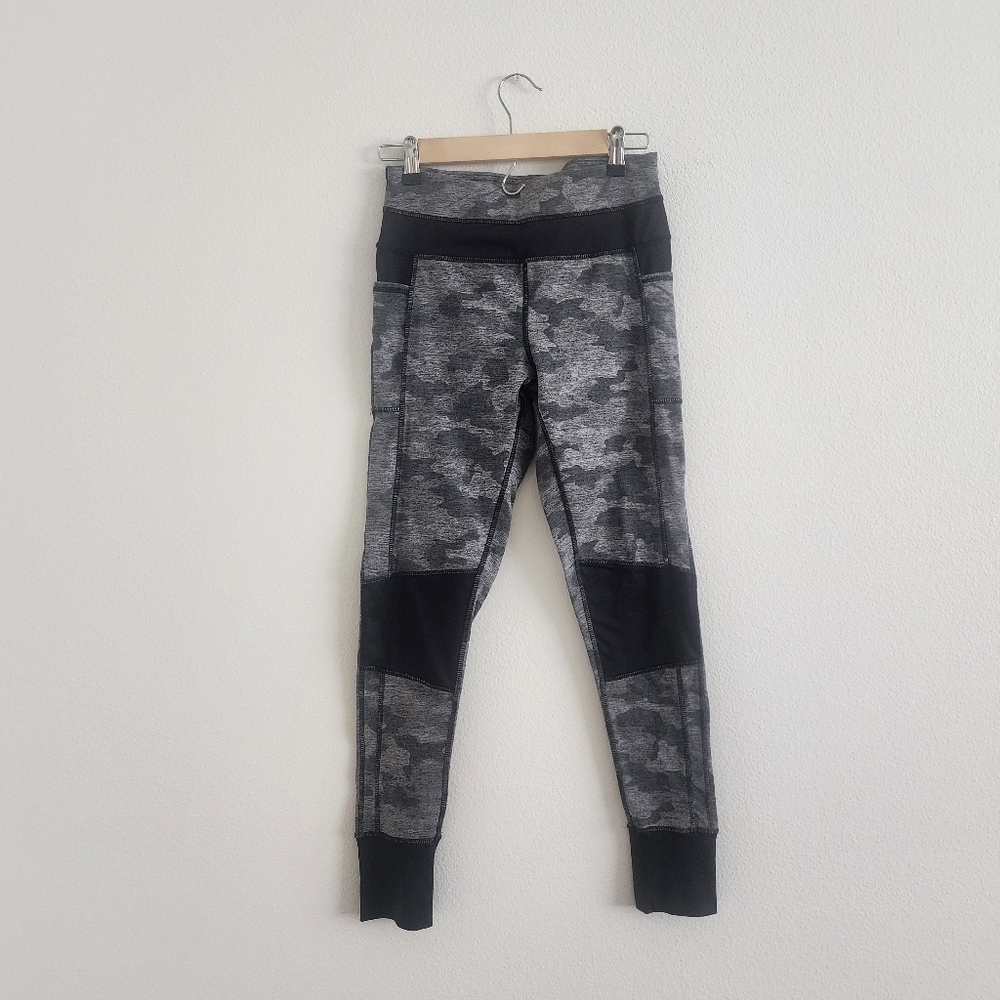 Kyodan Gray/ Black Active Leggings size Small